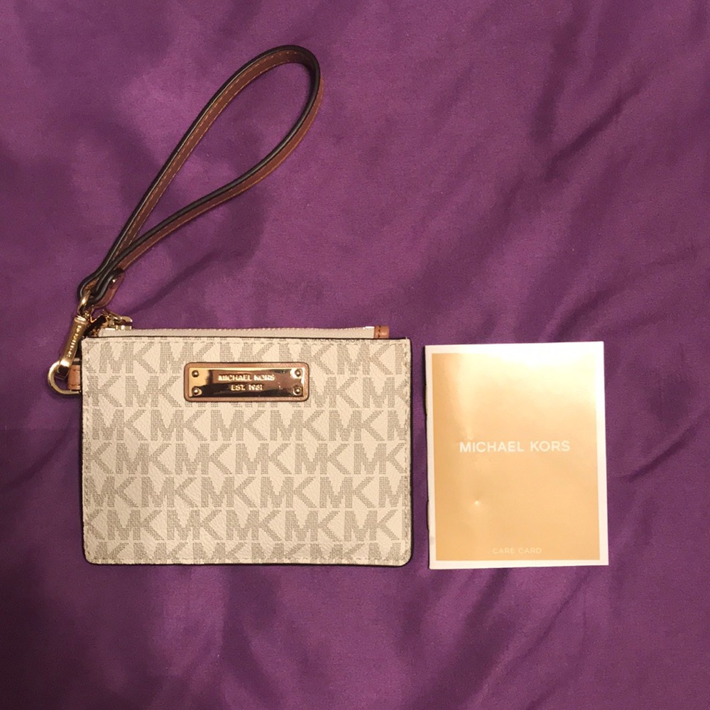 Michael Kors - Jet Set Travel Small Logo Wristlet